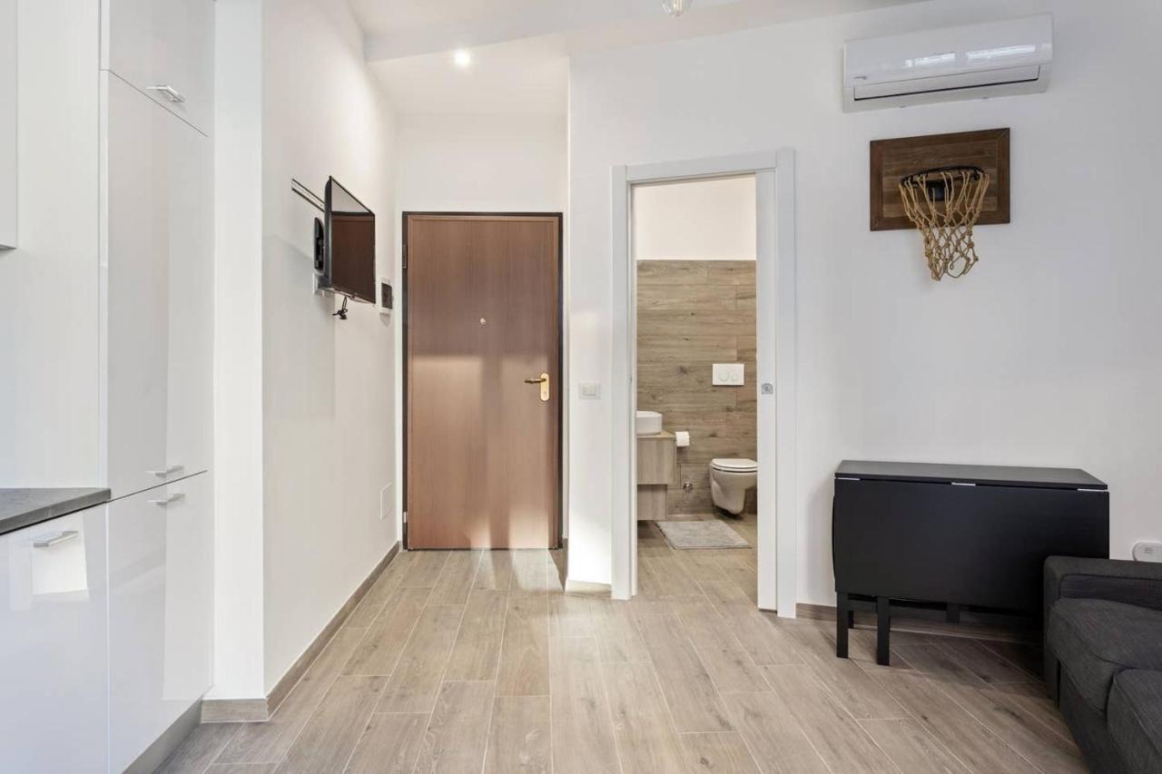 Modern And New Flat In Duomo Area Apartment Milano Exterior foto