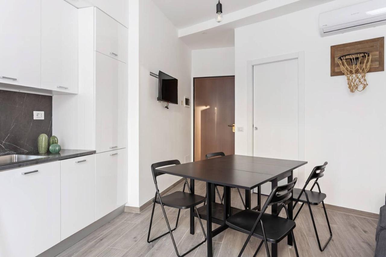 Modern And New Flat In Duomo Area Apartment Milano Exterior foto
