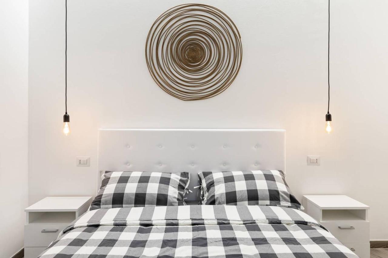 Modern And New Flat In Duomo Area Apartment Milano Exterior foto